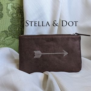 STELLA AND DOT NWOT Brown with Arrow Pouch - Tote Bag